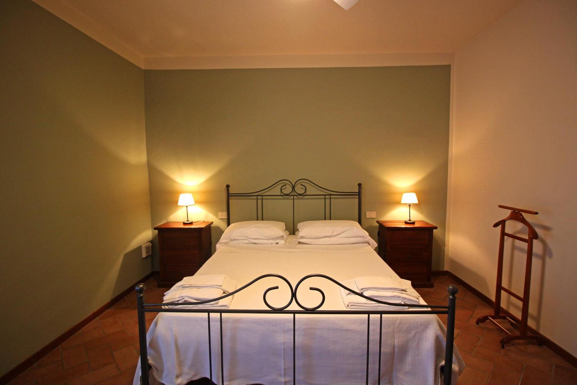 Agriturismo Casale Dello Sparviero كاستيلّينا إنْ كْيانت الغرفة الصورة