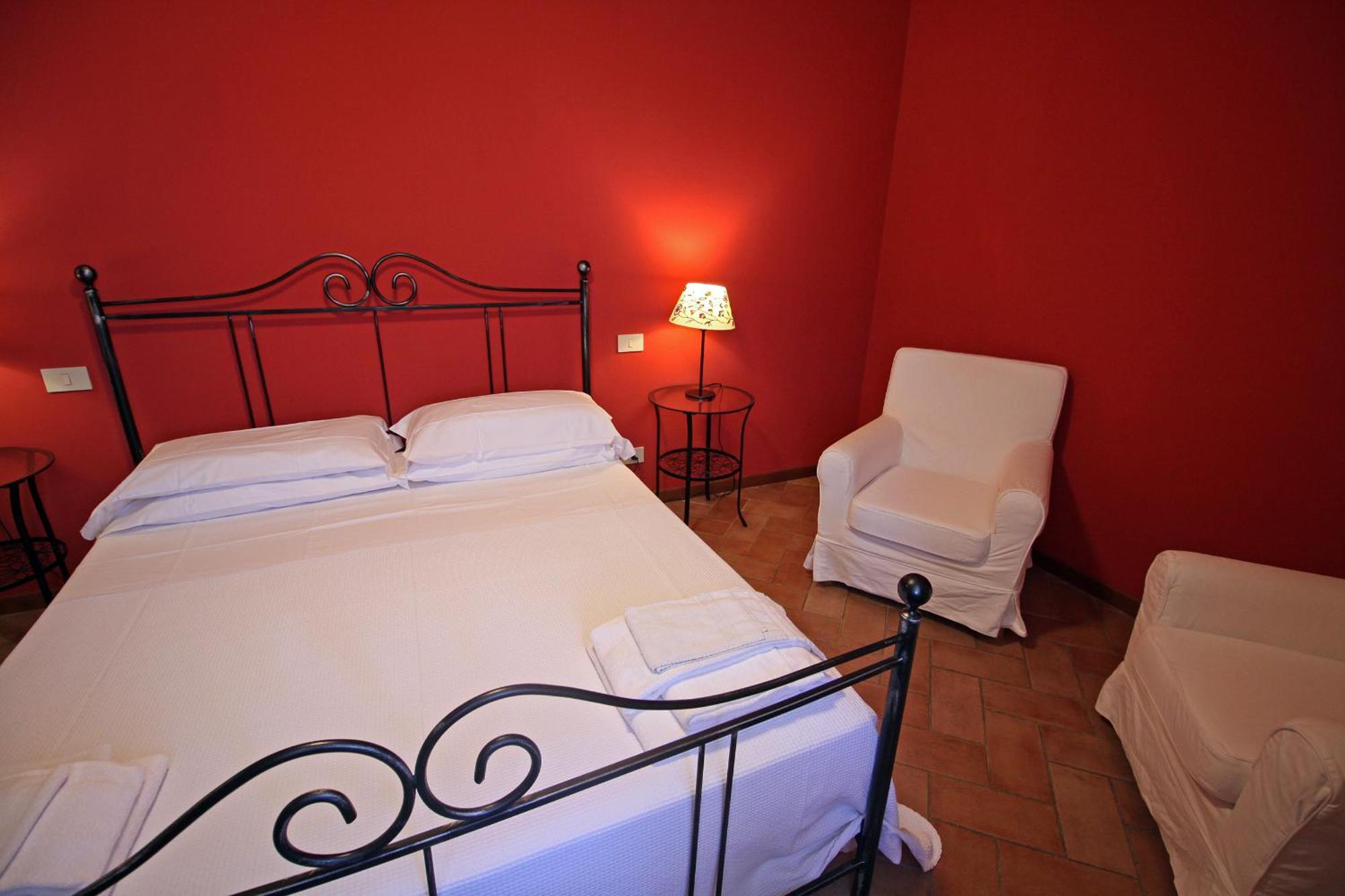 Agriturismo Casale Dello Sparviero كاستيلّينا إنْ كْيانت الغرفة الصورة